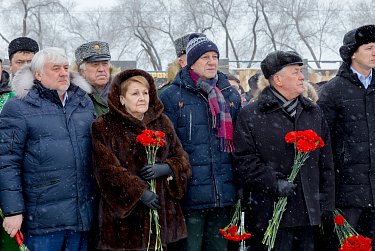 Слава защитникам Отечества!